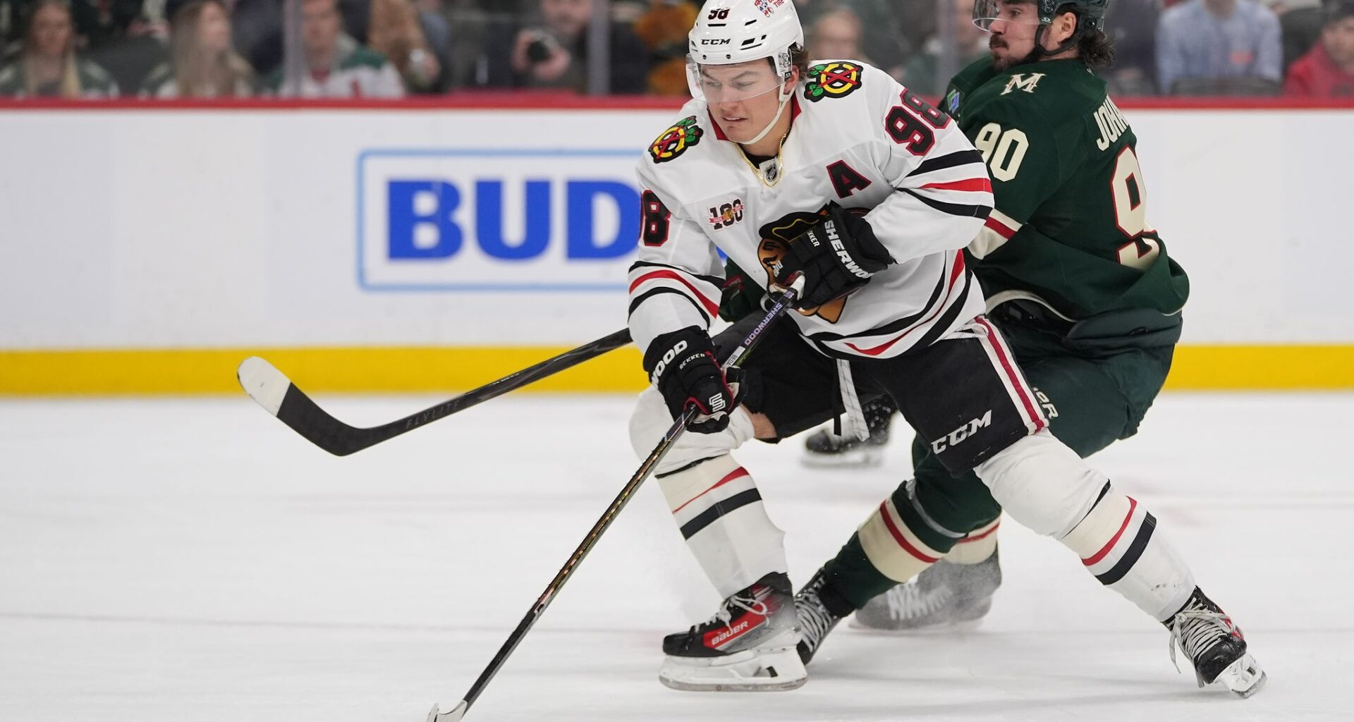 Bedard says Carlsson's offer sheet had no effect on his thinking for Blackhawks contract