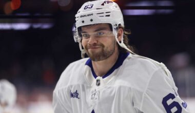 Islanders sign Matias Maccelli, Vitek Vanecek, Matthew Kessel to start NHL free agency moves