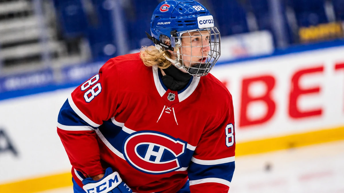 Photo of Montreal Canadiens prospect Alexander Zharovsky.