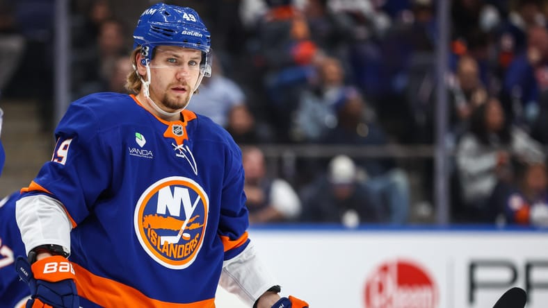 New Minnesota Wild forward Max Shabanov - Edmonton Oilers at New York Islanders
