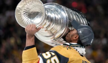 Golden Knights trade Keegan Kolesar to Red Wings for 2029 third-round pick