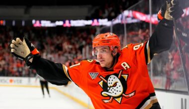 Ducks match Flyers' offer sheet to Leo Carlsson, keeping young center for 5 years, $90 million
