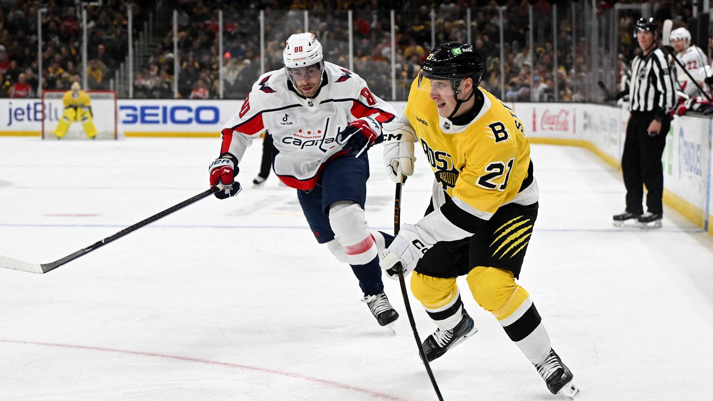 Bruins forward Alex Steeves dropped an eye-opening quote on the upcoming season