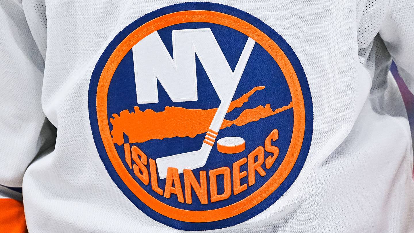 Finals for NY Islanders Third Jersey Contest Set To Begin