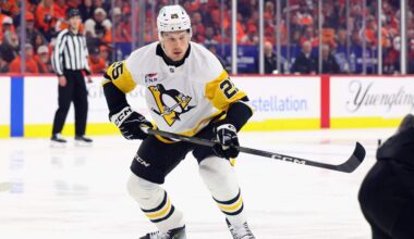 Maple Leafs Trade Pitch Lands Penguins' 6-Foot-8 Power Forward
