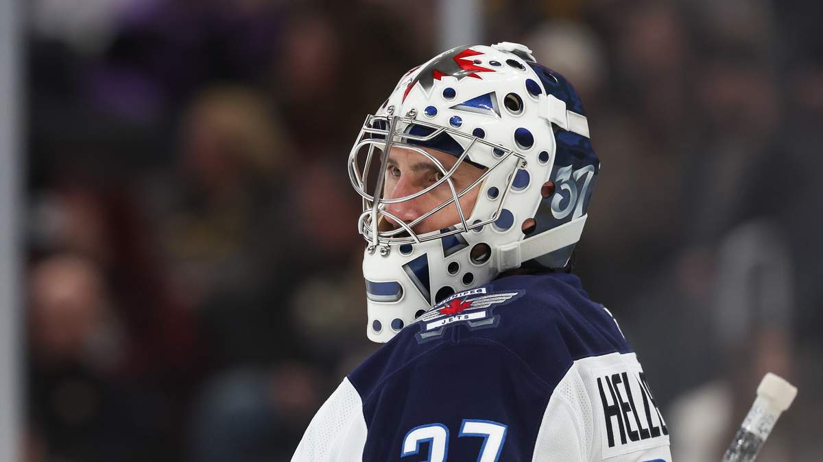 Jets' Hellebuyck Goes Public With Trade Request