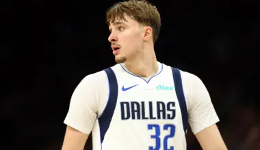 Mavericks make huge offer for 1/1 Cooper Flagg rookie card