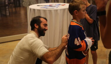 Islanders star Kyle Palmieri greets draft picks ahead of Calverton hockey showdown