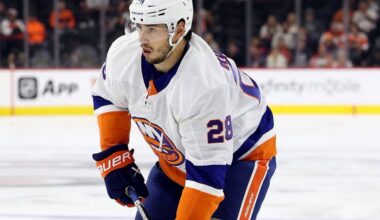 Flyers Ramping Up Trade Talks With Islanders
