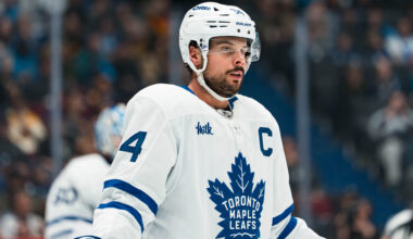 NHL: Toronto Maple Leafs at Vancouver Canucks