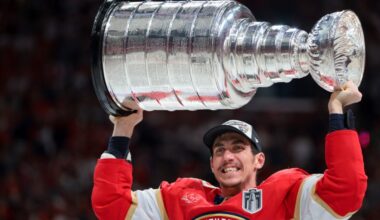Tomas Nosek Moves on from Florida Panthers, Signs in Czechia