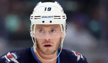 Jonathan Toews could come out of retirement to play with Patrick Kane and Blackhawks
