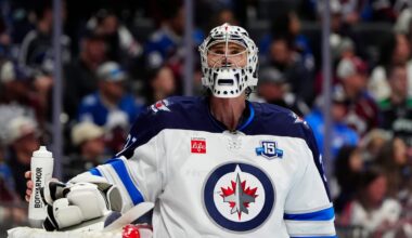 Can Jets, Connor Hellebuyck repair relationship?