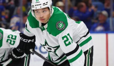 Robertson and Harley in camp with Stars after team had offseason deals in place to trade them | Sports
