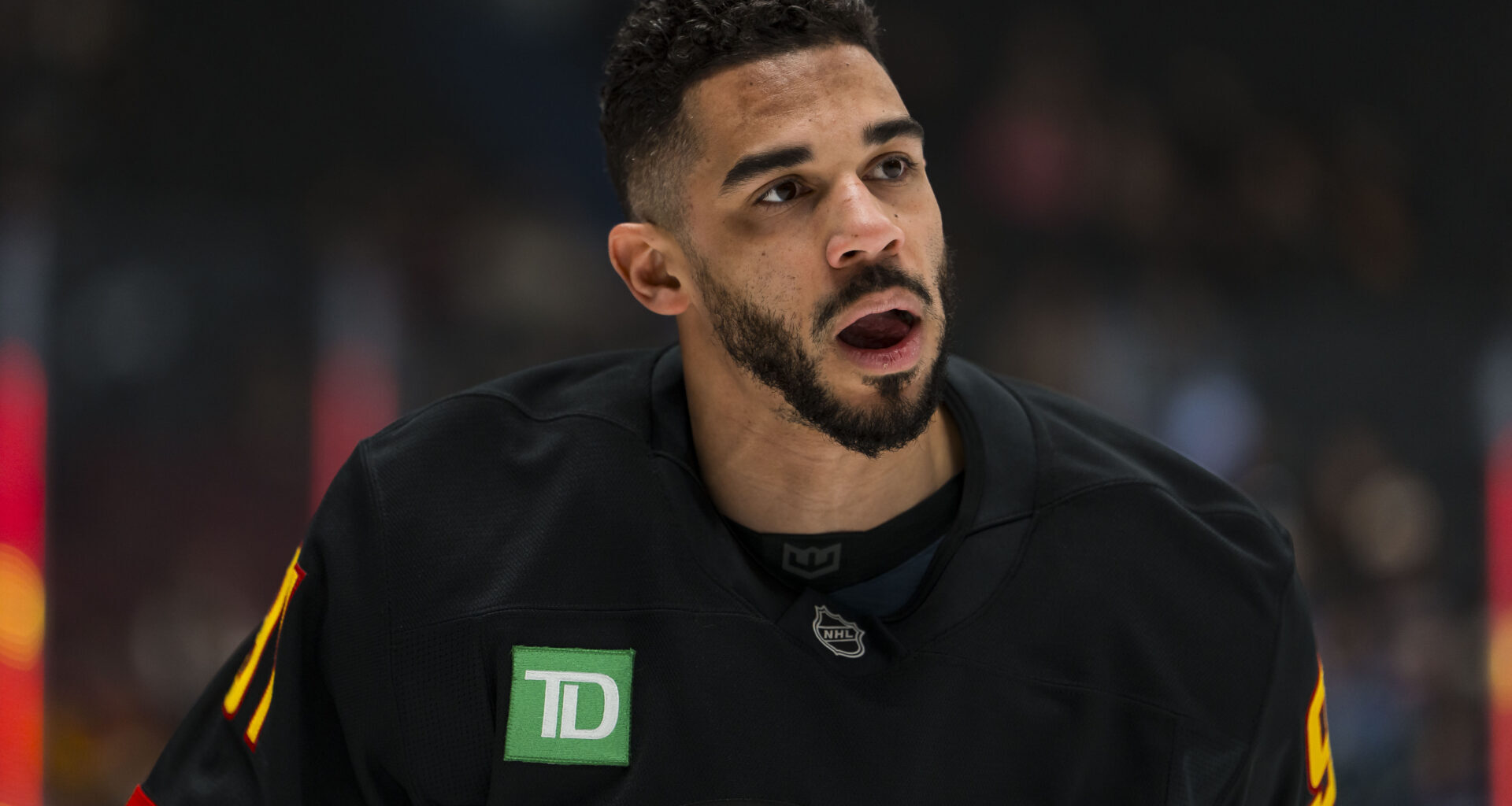 NHL: New York Islanders at Vancouver Canucks