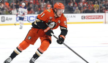 Leo Carlsson, Anaheim Ducks aim to improve on breakout season