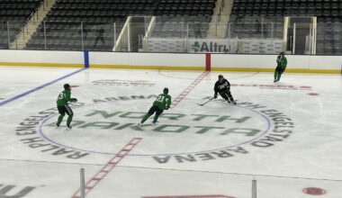 UND hockey staff getting first looks at the team - Grand Forks Herald