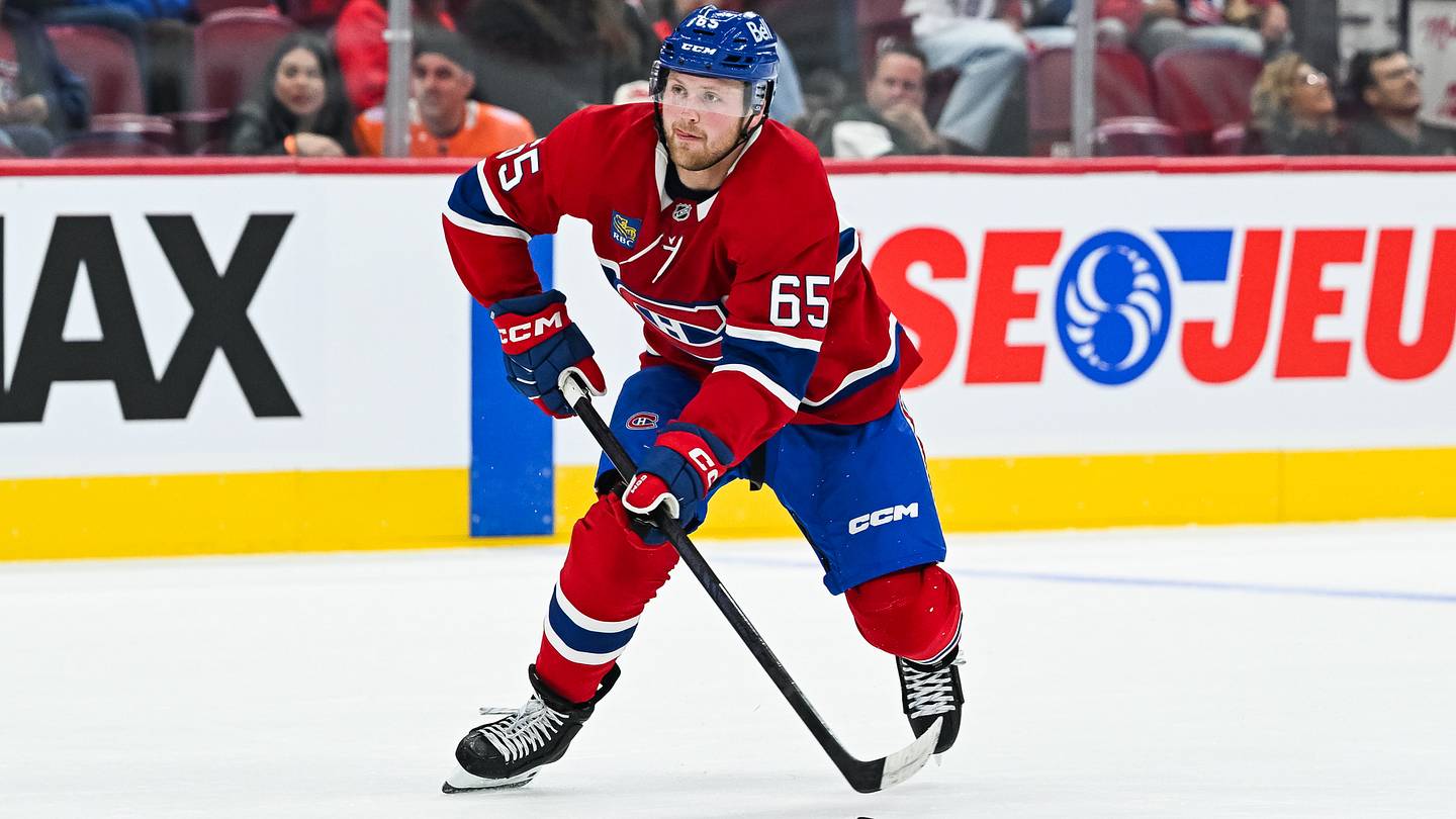 Sep 19, 2026; Montreal, Quebec, CAN; Montreal Canadiens center Luke Mittelstadt (65) plays the puck against the Toronto Maple Leafs  during the second period at Bell Centre. Mandatory Credit: David Kirouac-Imagn Images