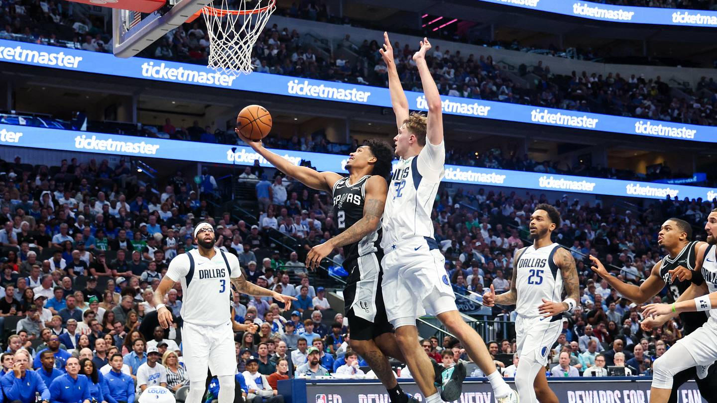 Sophomore Showdown: Preview, How to Watch Spurs Take On Mavericks in Dallas