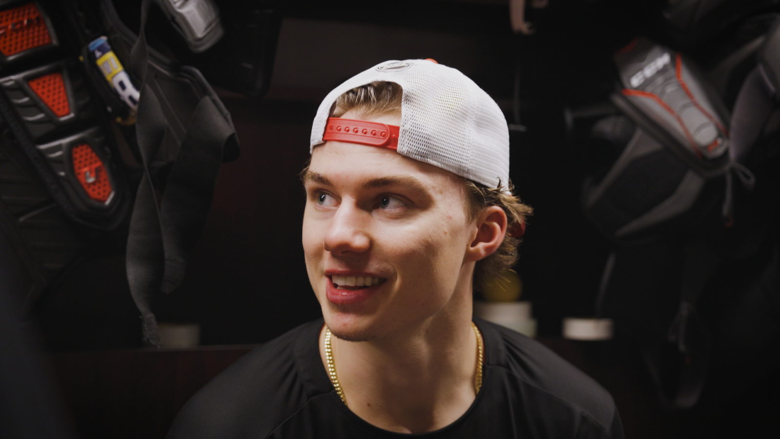 CHN Daily: Bedard Closing In; Blackhawks Forward Group; Penguins Minor Trade