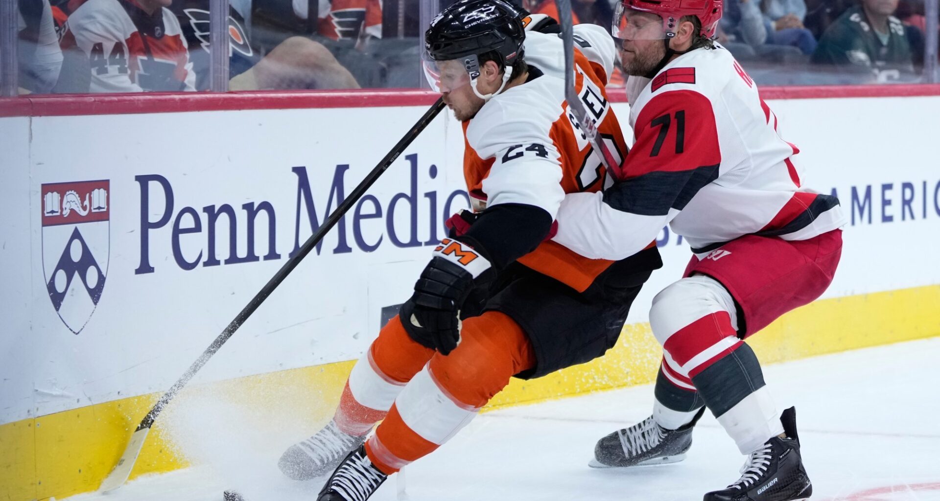 Flyers fall to Carolina Hurricanes 3-2 in overtime
