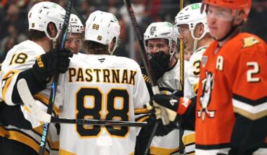 4 takeaways as Bruins come from behind for 4th straight win