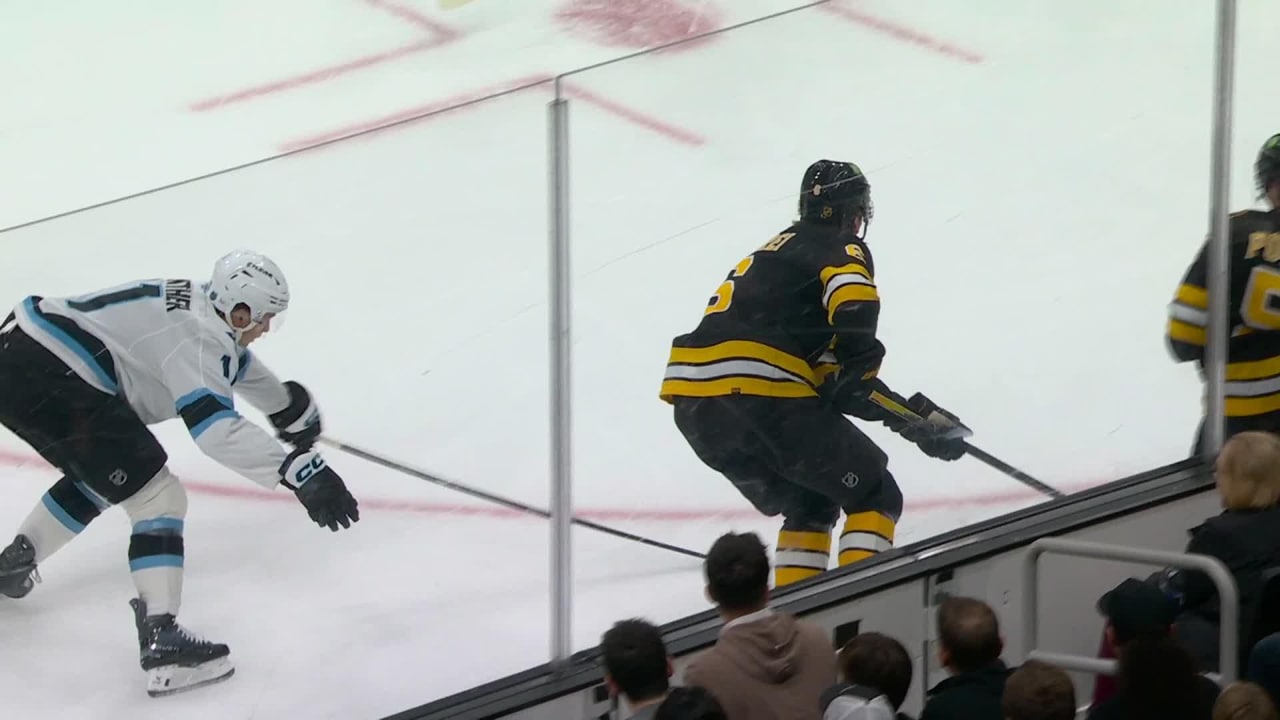 Lohrei Makes it 3-0 | Boston Bruins