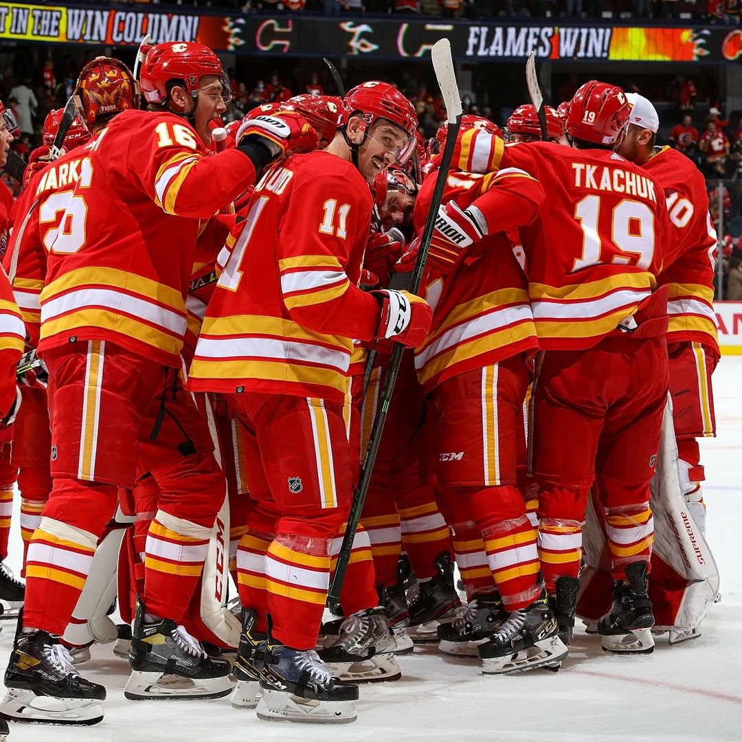 Happy New Year, #CofRed! 2021 was weird, wild, and everything in between. Here's...