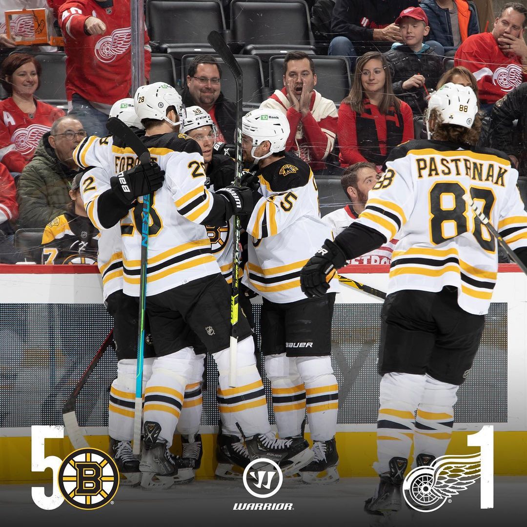 #NHLBRUINS WIN!!!  Five different players scored as the B’s cruised to a victory...