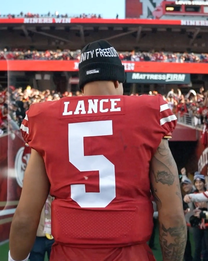 You see us! 
Next up: #SFvsLAR on FOX...