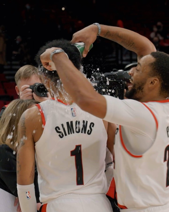 4 starters in double figures…everyone contributed ...