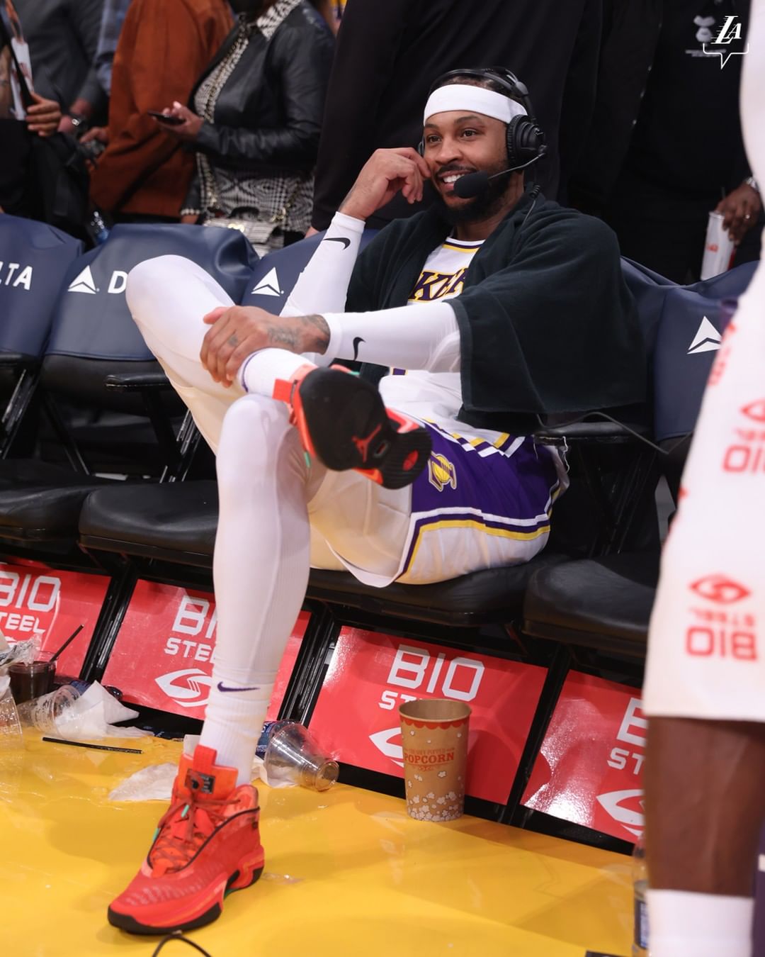 Melo Vibes #LakersWin...