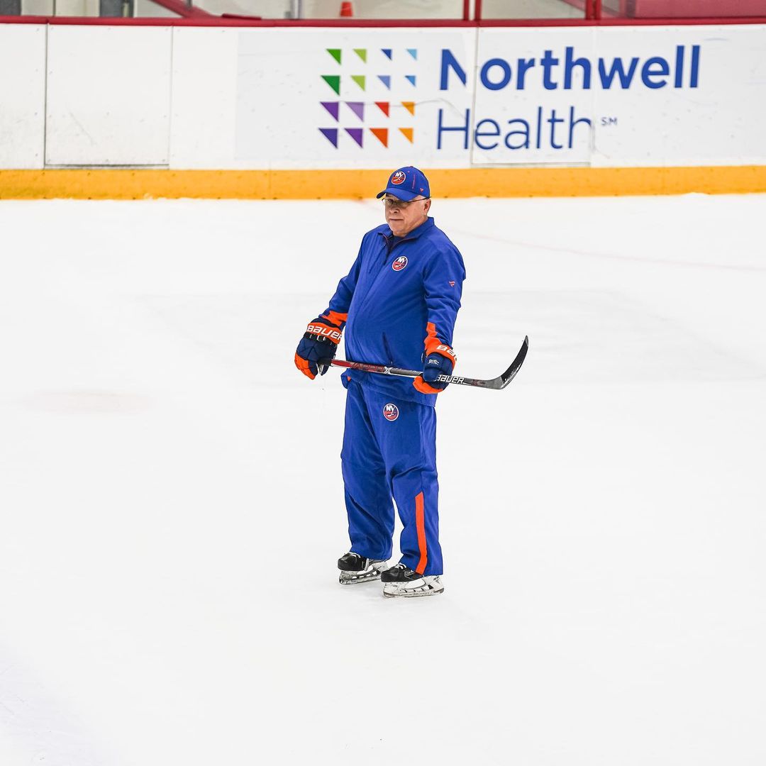 Head Coach Barry Trotz was back on the ice with the #Isles this morning....