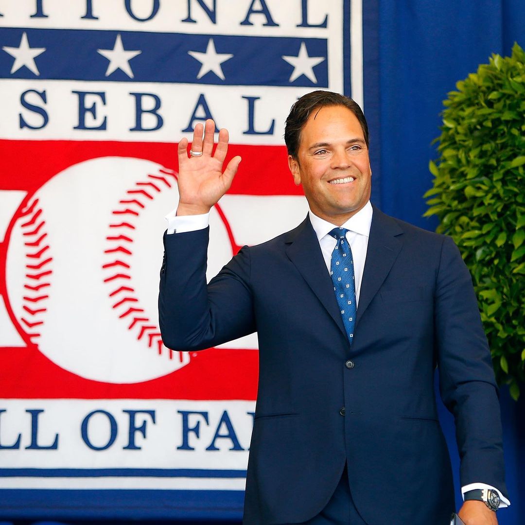 #OTD in 2016, @mikepiazza31 was elected into the @baseballhall....