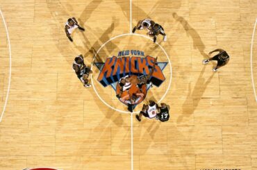 Knicks. Spurs. MSG. '99.  #NBA75...