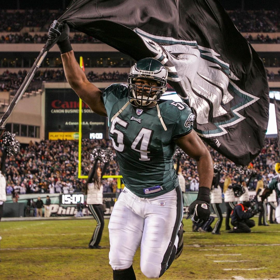Happy birthday, @jeremiahtrotter!

#FlyEaglesFly...