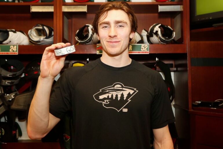 Things we love to see. Congrats, @cdewar43! #mnwild...