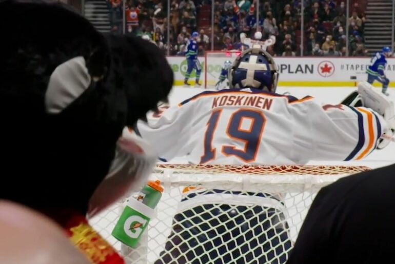 Come for the OT goal, stay for Finn the mascot's reaction. #LetsGoOilers...