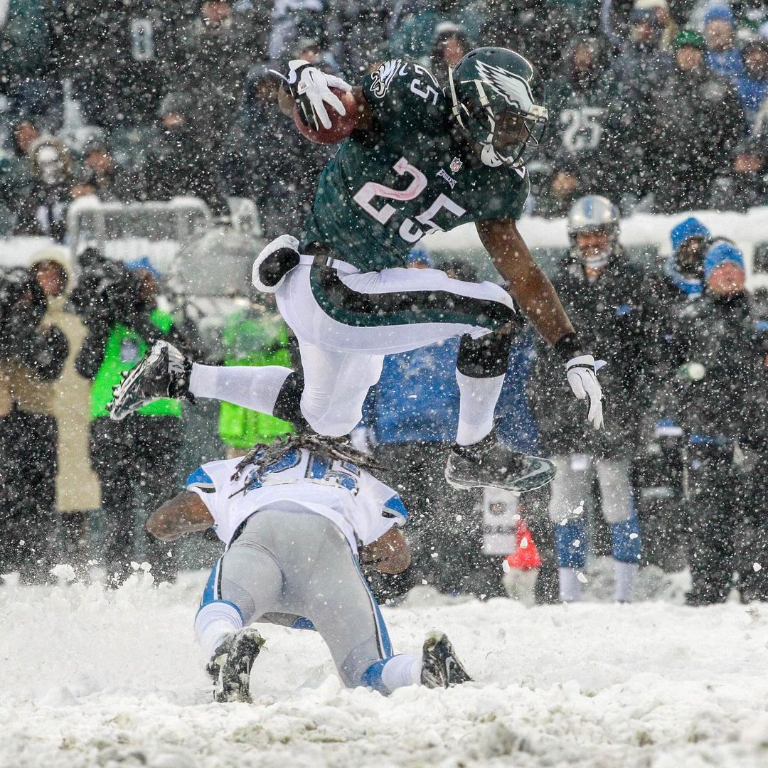 Dashing through the snow

#FlyEaglesFly...