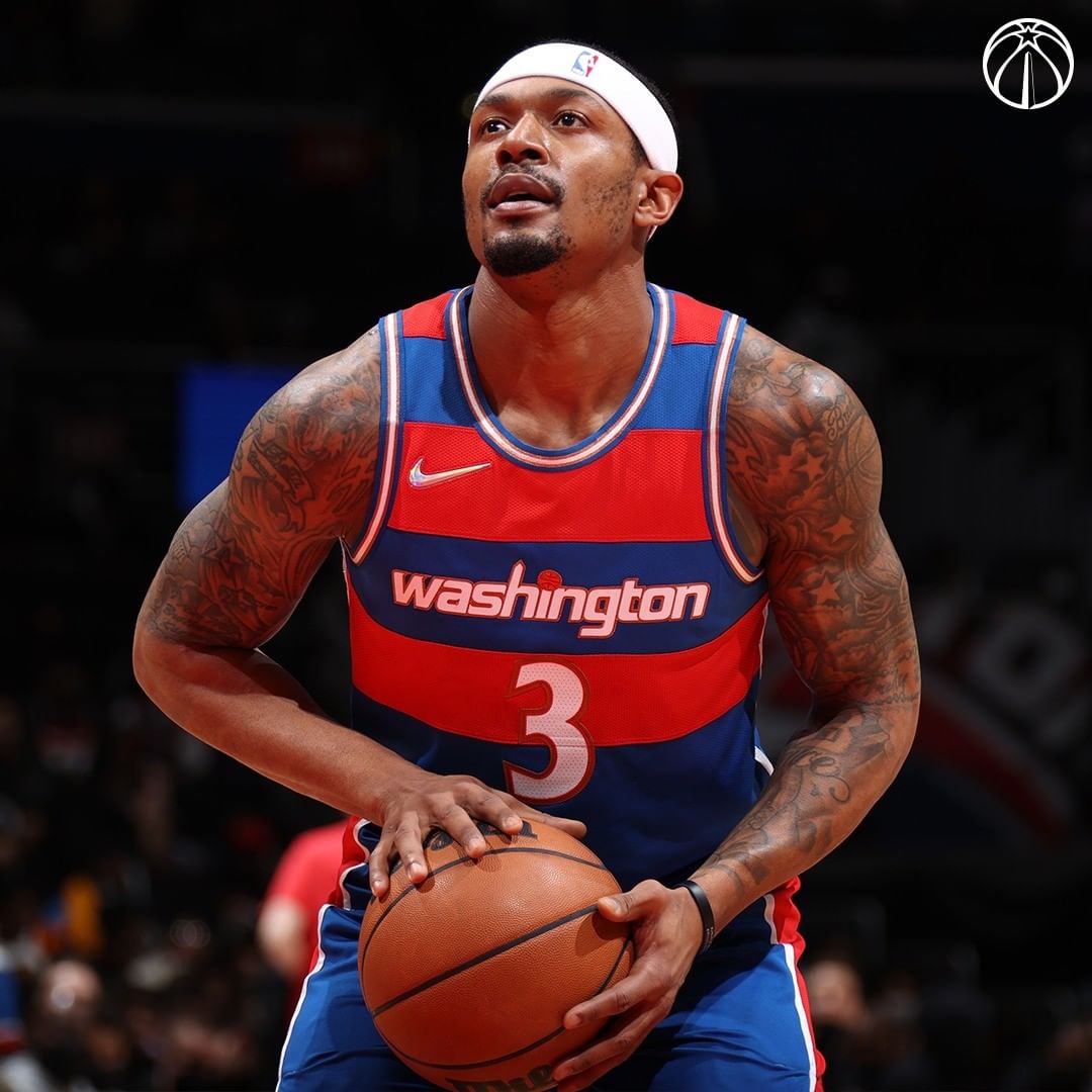 Bradley Beal will undergo surgery to repair a torn scapholunate ligament of his ...