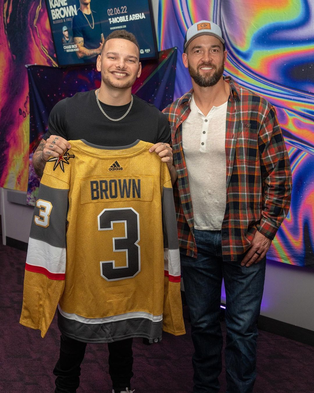 You look good in gold @kanebrown_music ...
