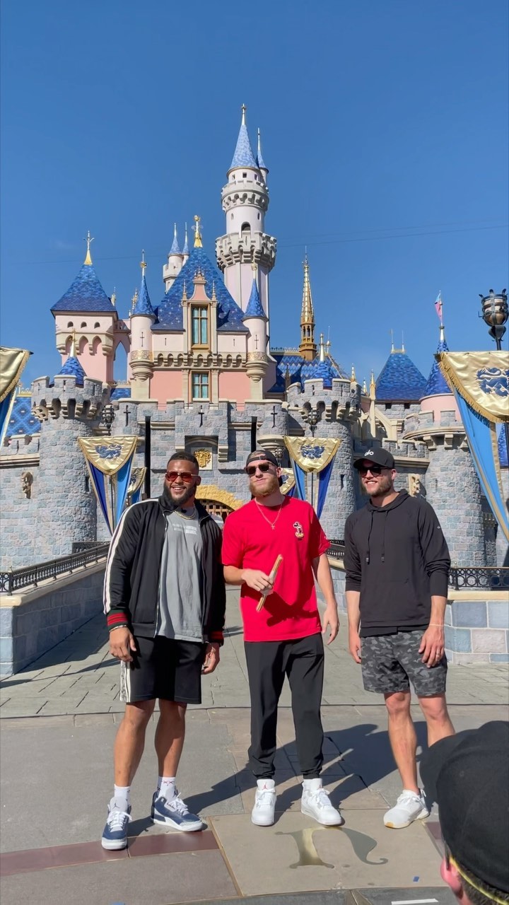 Just some #SuperBowl Champions hanging out at @disneyland! ...