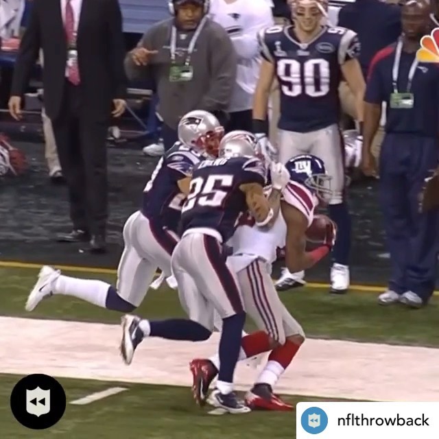 These Eli throws  #TBT

(via @nflthrowback)...