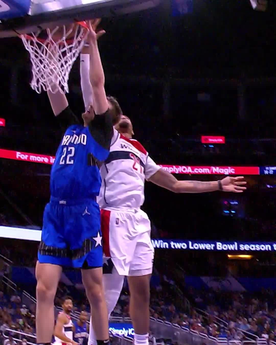 Chuma  Franz 

#SlowMoSaturday x #MagicTogether...