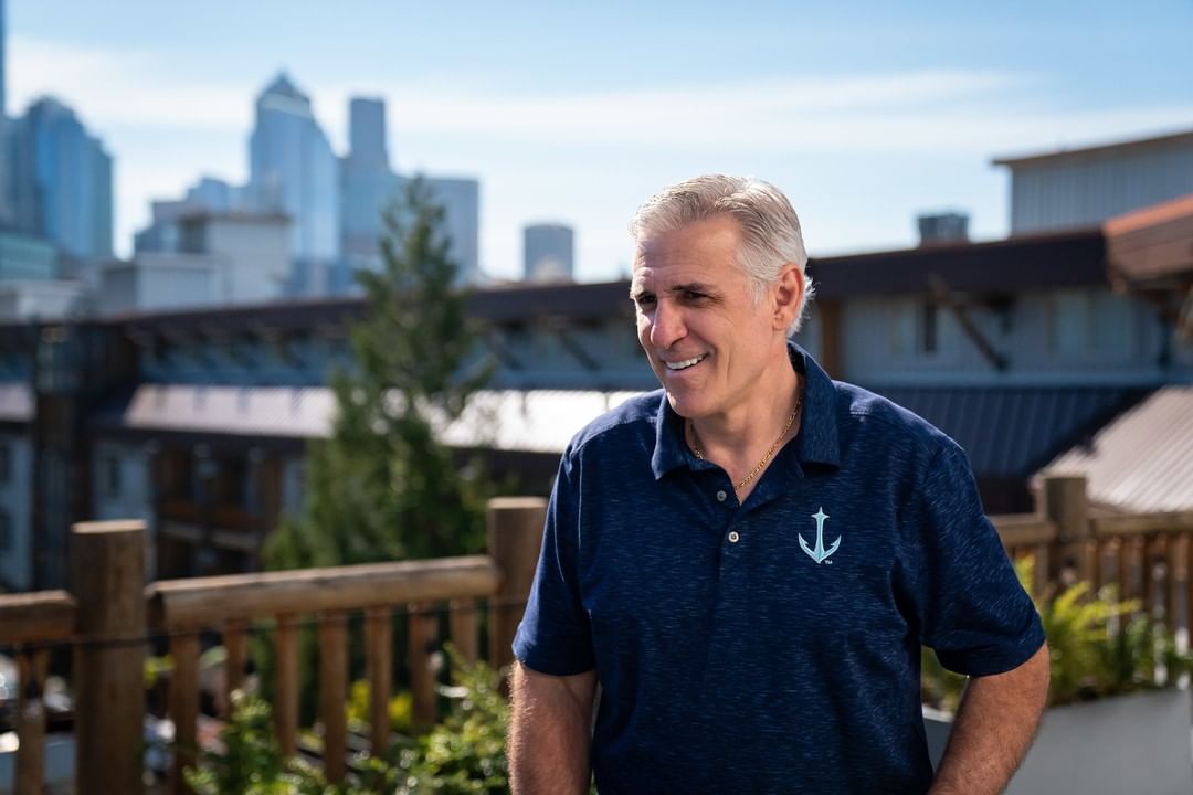 HBD Ron!  

Double tap to wish #SeaKraken GM Ron Francis a very happy birthday!...