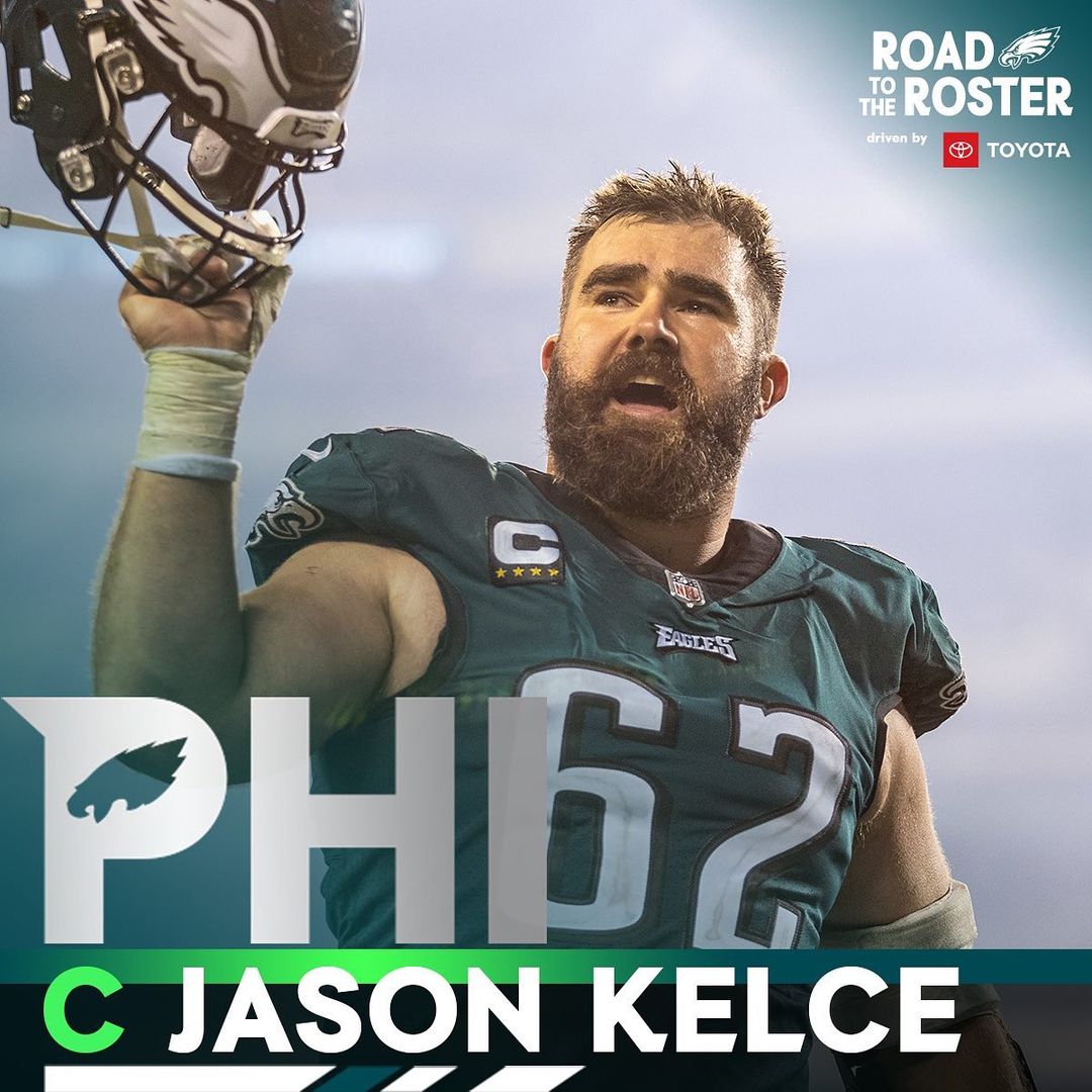 He’s not done yet. @jason.kelce is returning to the Eagles for the 2022 season!
...