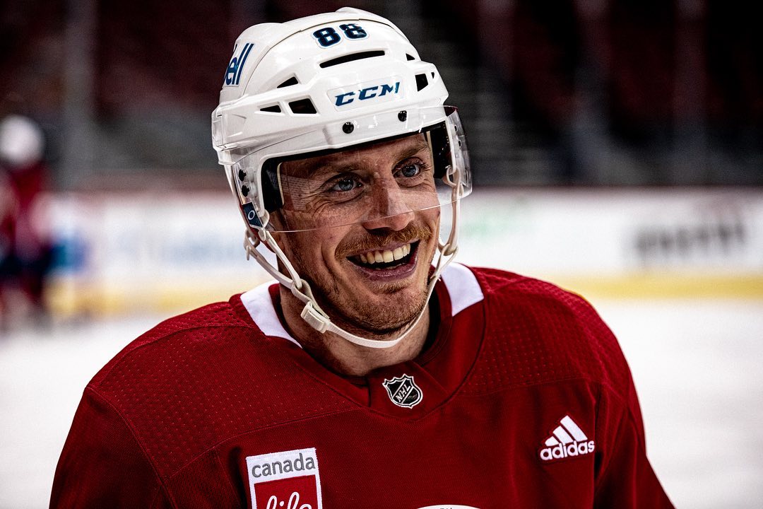 Game Day smiles, brought to you by Nate Schmidt  #GoJetsGo...