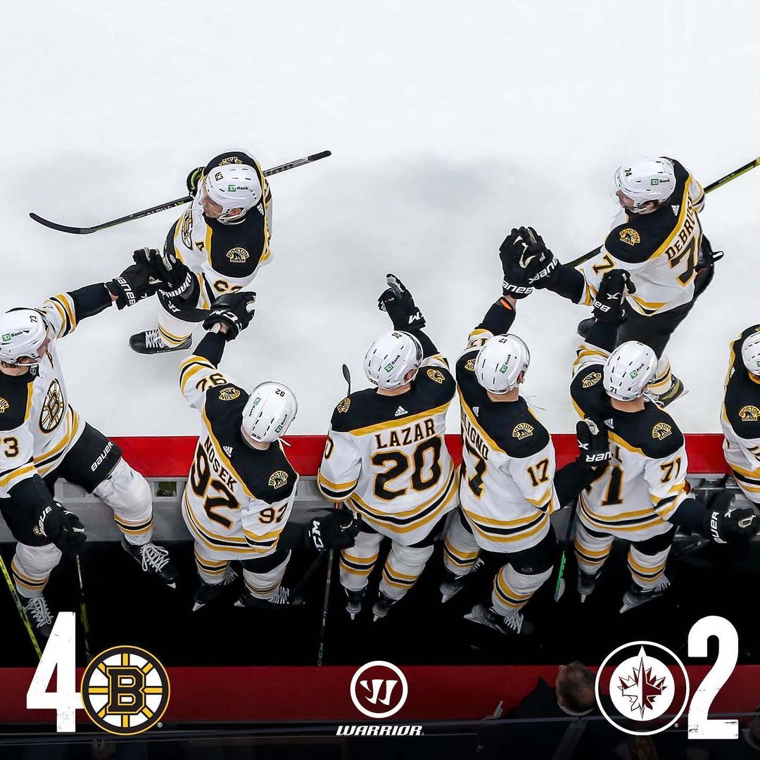 #NHLBRUINS WIN!! @bmarch63 and @tfreddy42 both net one in the second and @hallsy...