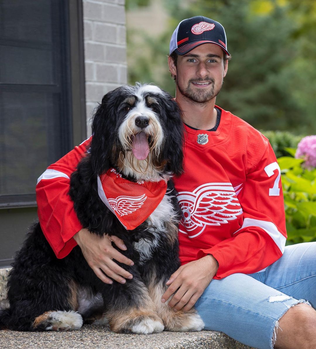 Couldn’t forget about #nationalpuppyday!...