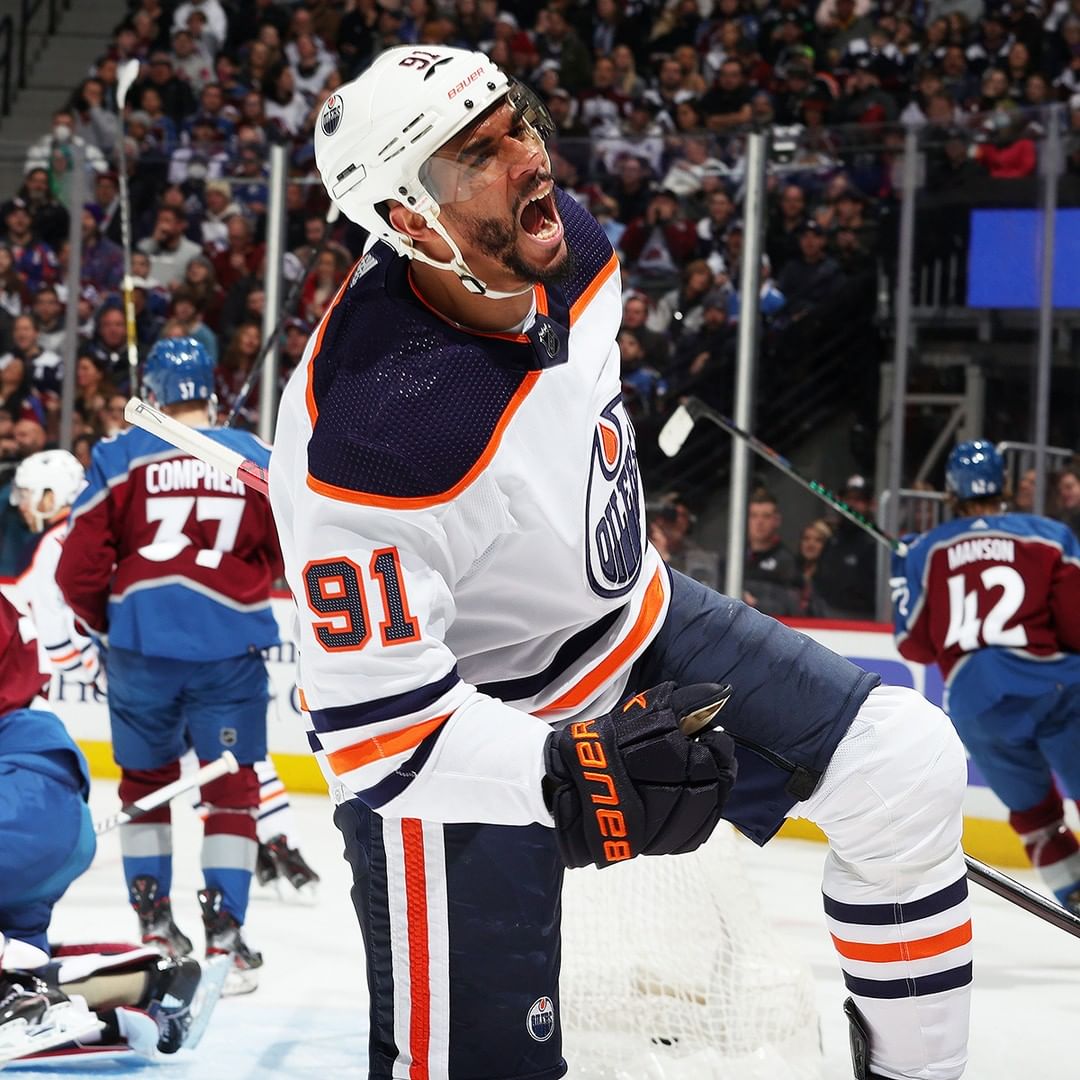 We were saving this amazing photo of Kane for our win post last night but sadly ...